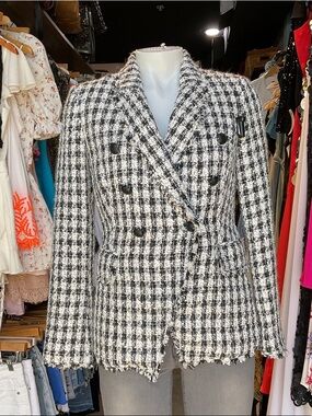 White House Black Market Black & White Houndstooth Double-Breasted Blazer
